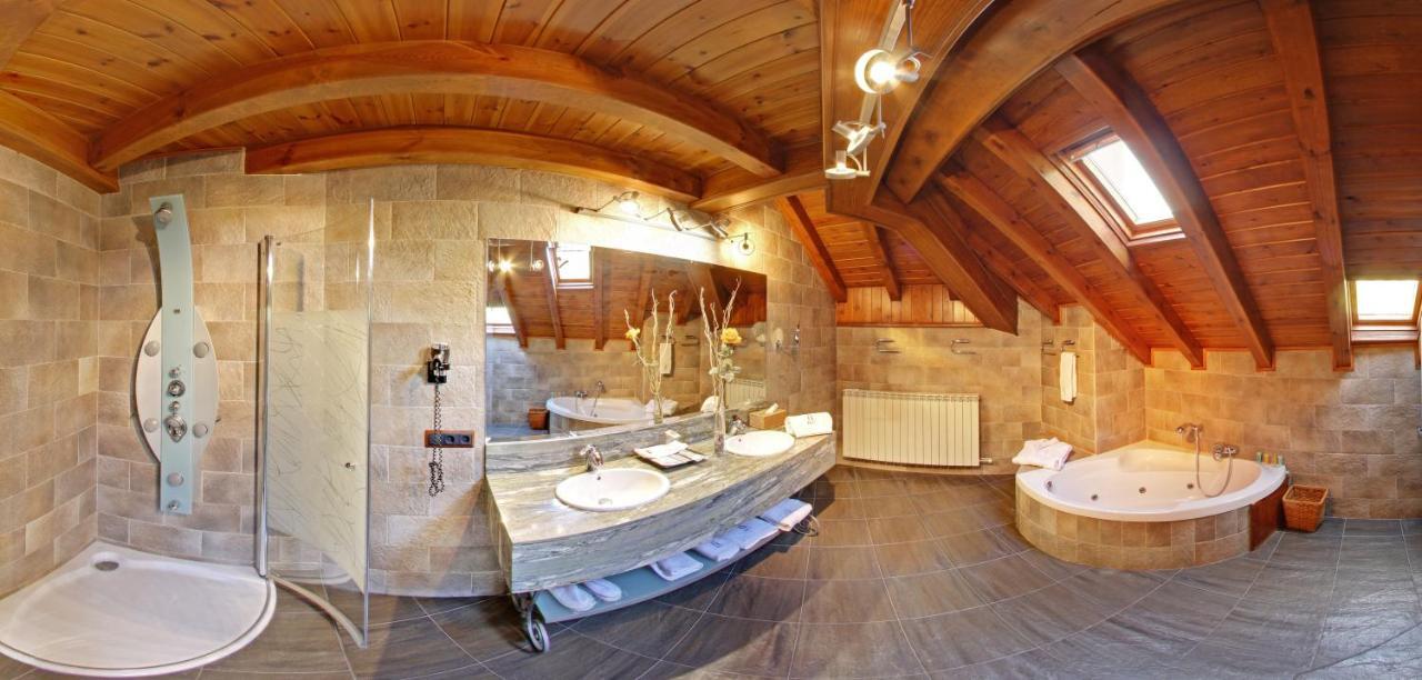 Hotel Restaurant Castellarnau 3*