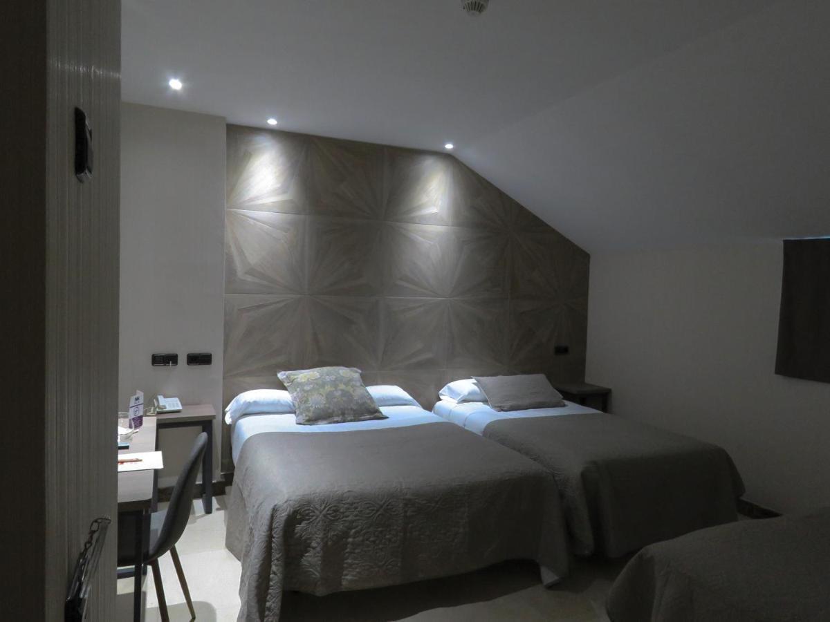 Hotel Ciudad De 3*