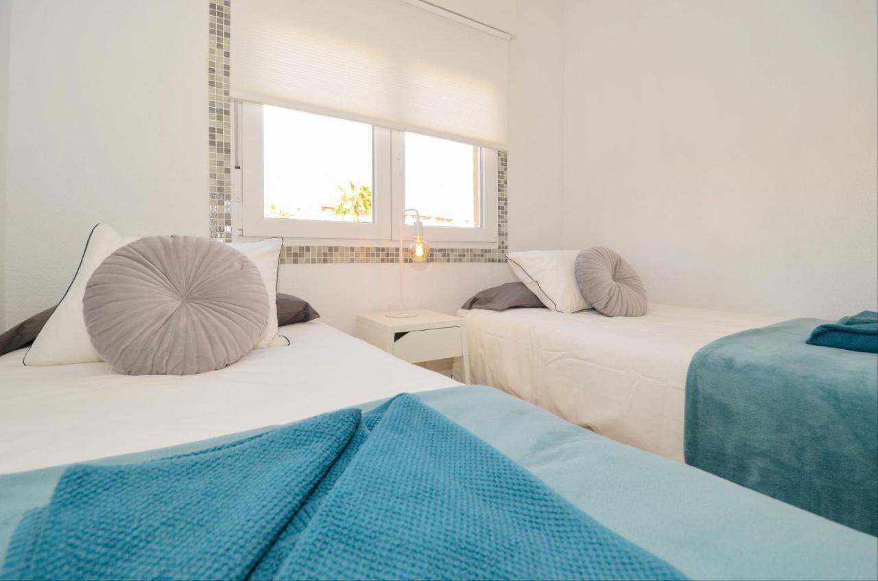 Punta Prima Pleasure With Private Parking In A Gated Community Close To The Torrevieja