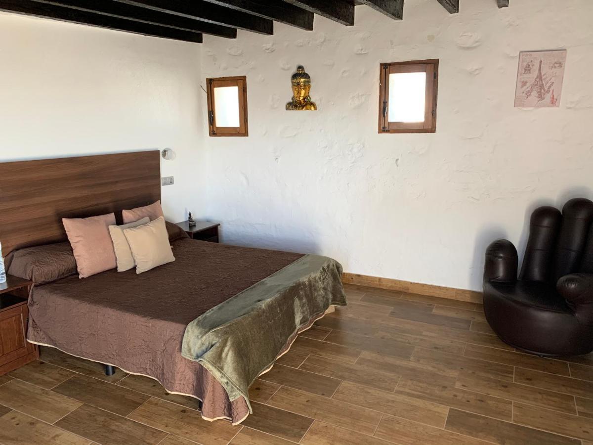 Country house Valtisya Pool And Airport