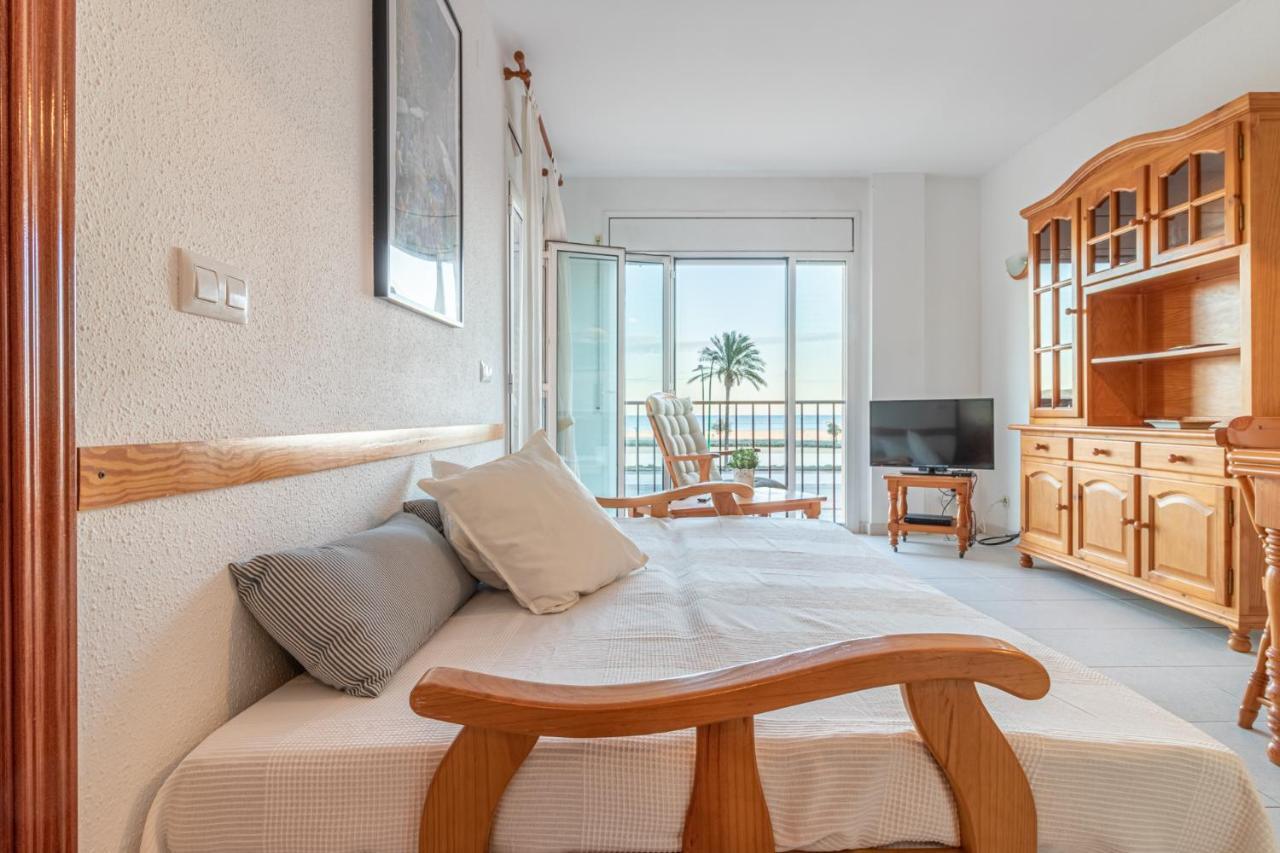 Apartamento Empurialola -apartamento En Primera Linea De Mar -163 Ampuriabrava