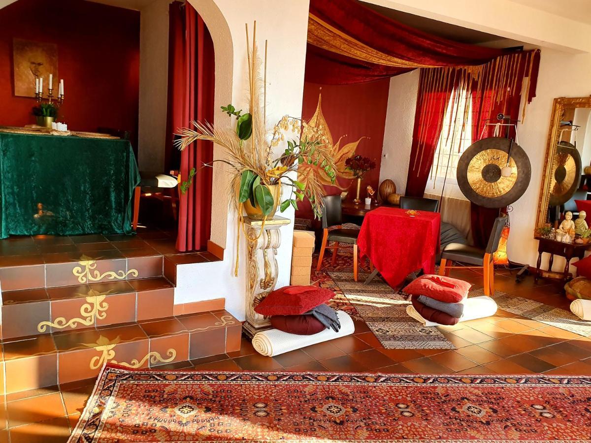Bed and breakfast Ashram Sunshine *