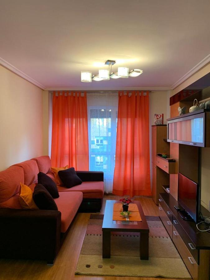 Apartment Mota-2 Huca-los Prados; Parking Y Wifi Gratis *