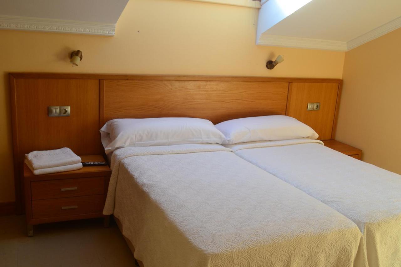 Hotel La Ribera Santianes