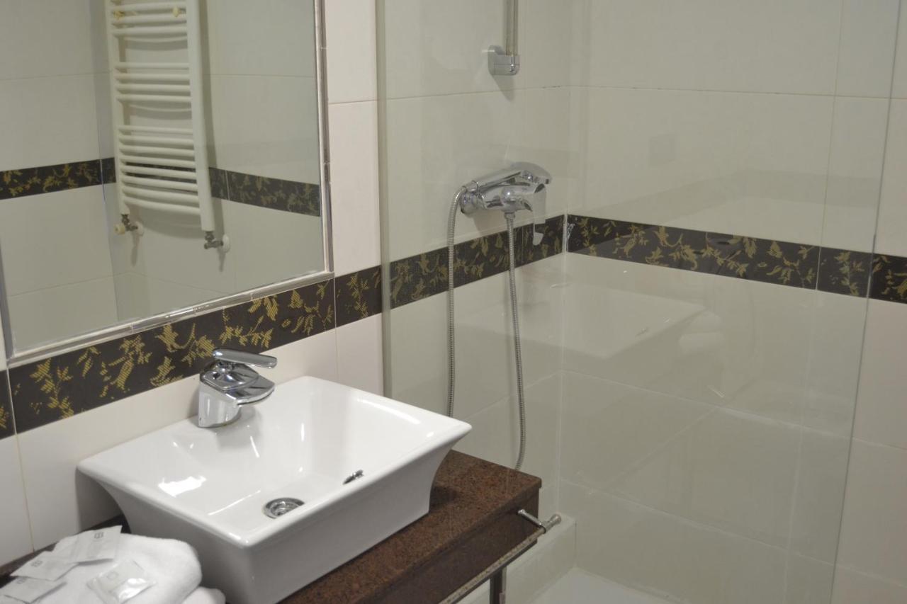 La Ribera Hotel 2*