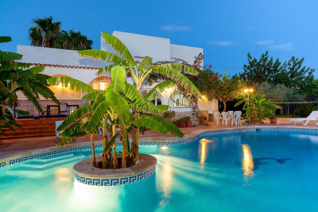 Ramos Villa *