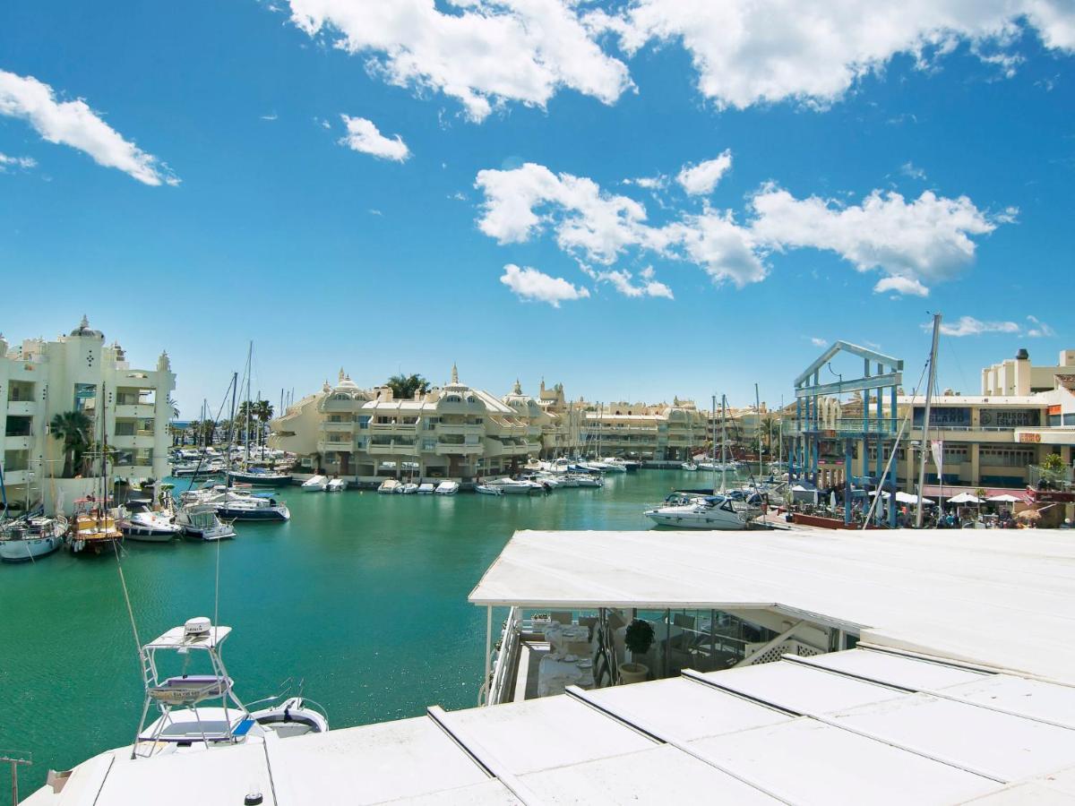 Puerto Marina Apartment