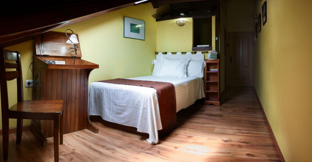 Micro-hostal La Puerta Del Perdon Guest house Villafranca Del Bierzo