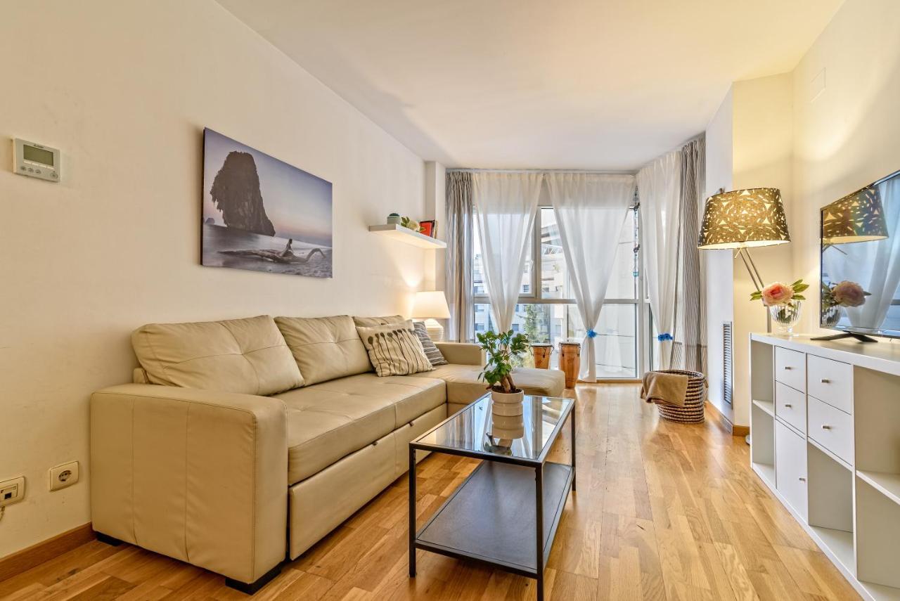 Apartamento&piscina Cerca De Barcelona *