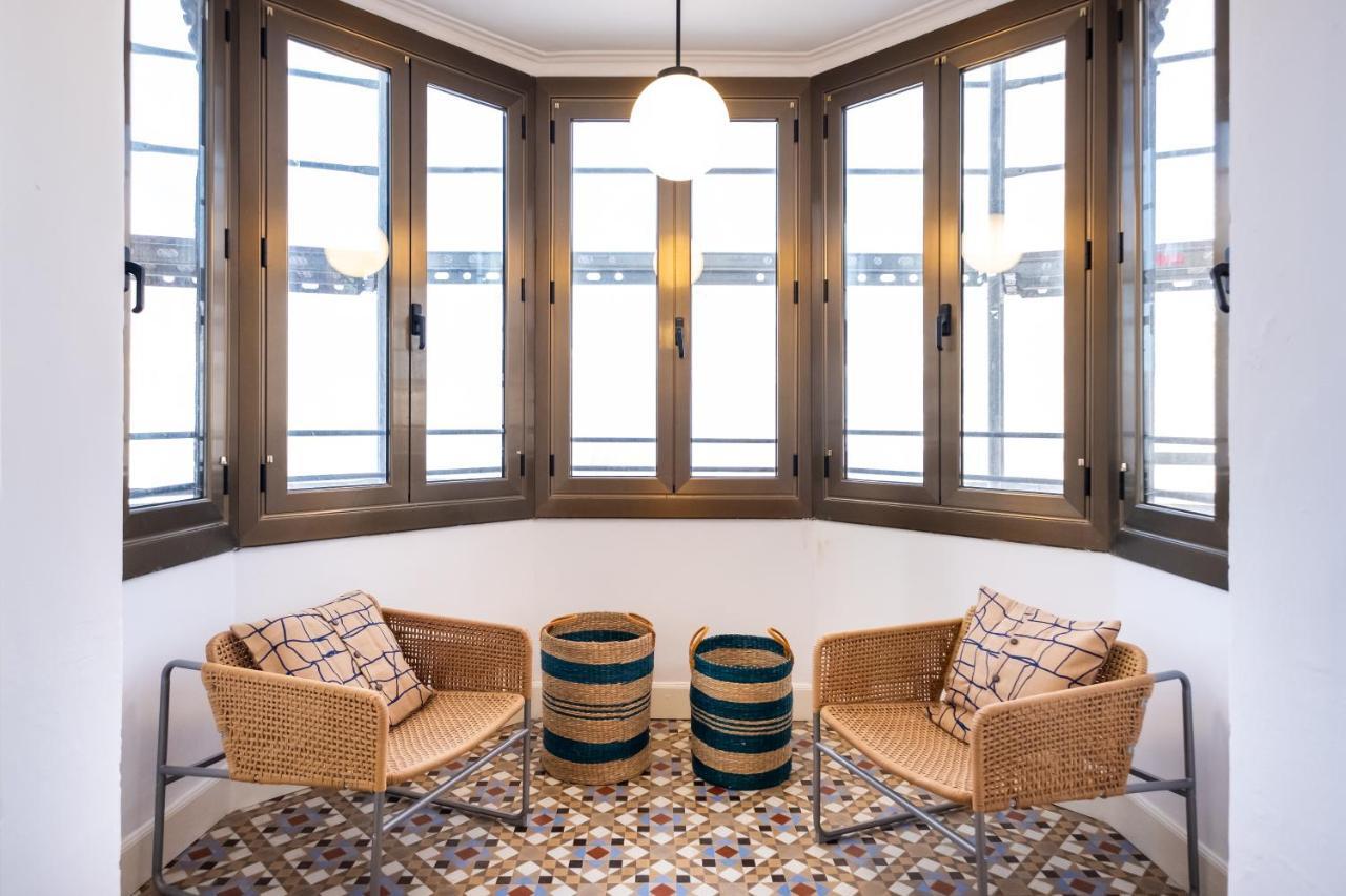 Apartment B42 - Modernist For Large Groups In Eixample
