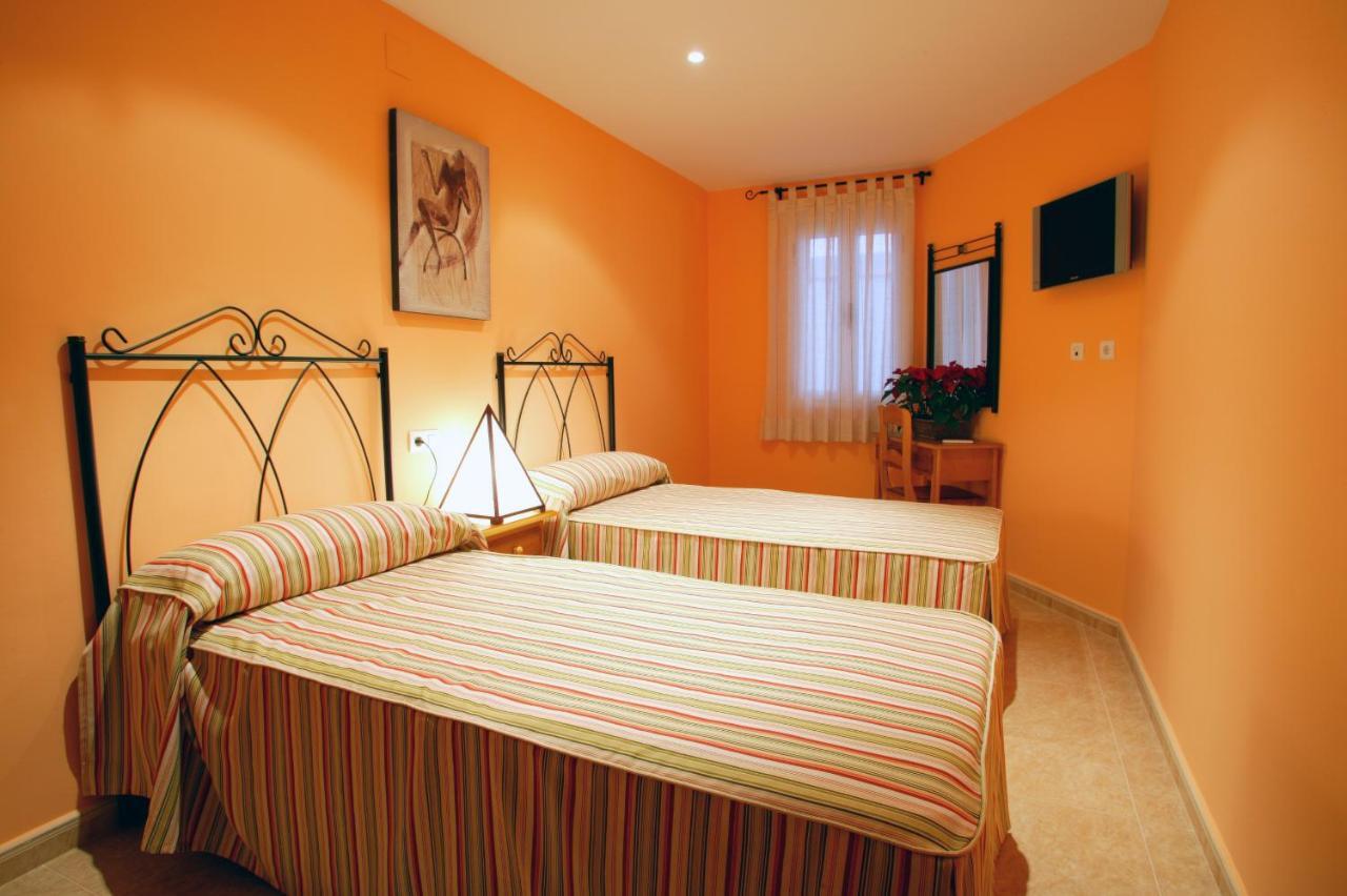 77 Hotel Ayora