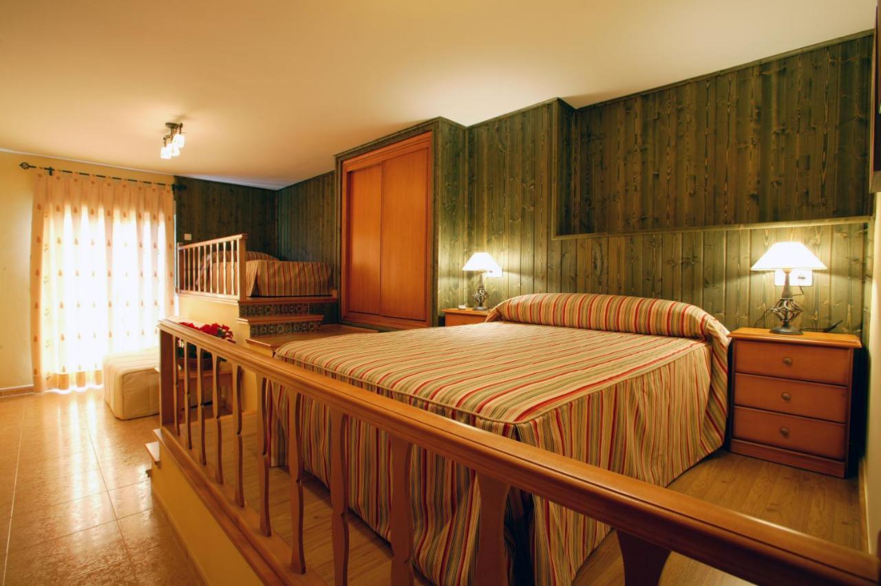 77 Hotel Ayora