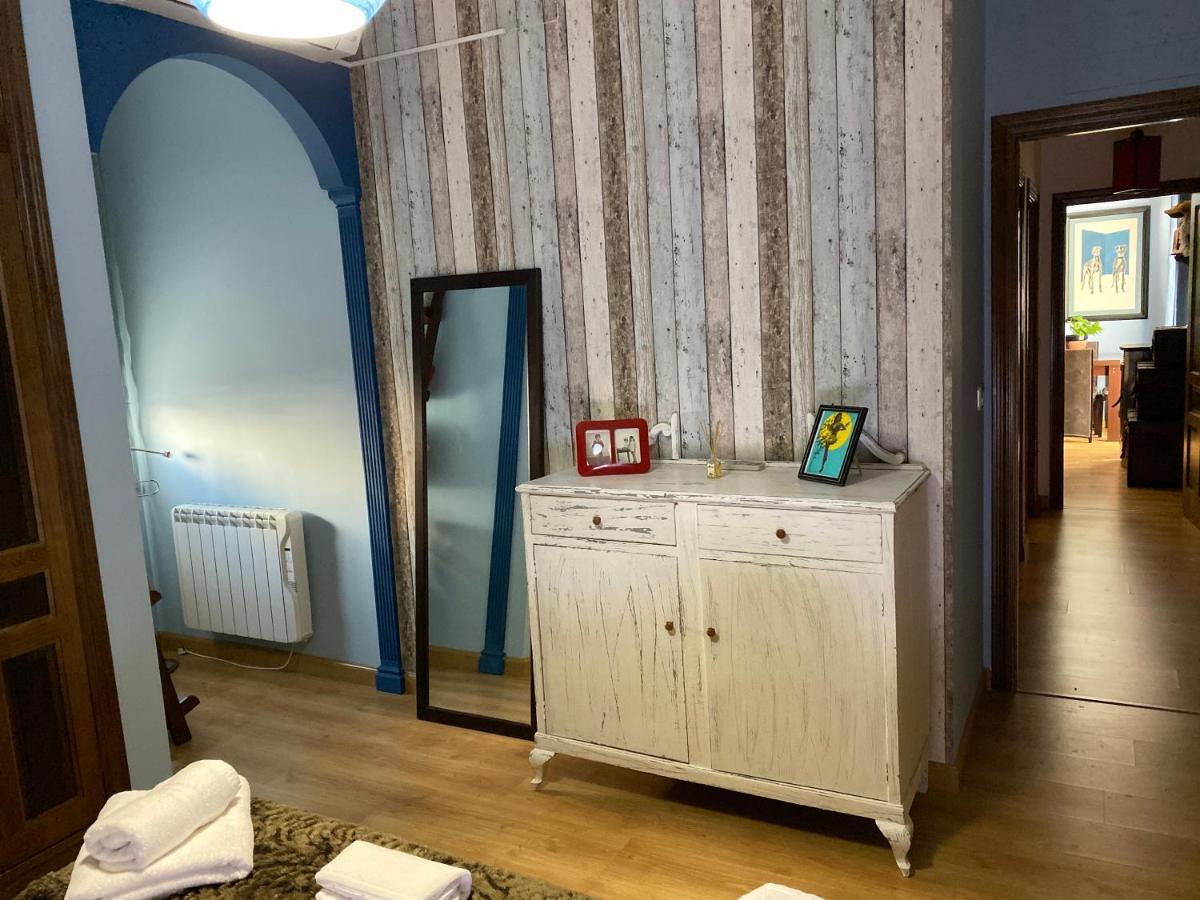 Vivienda Turistica Pop Bowie House Apartment