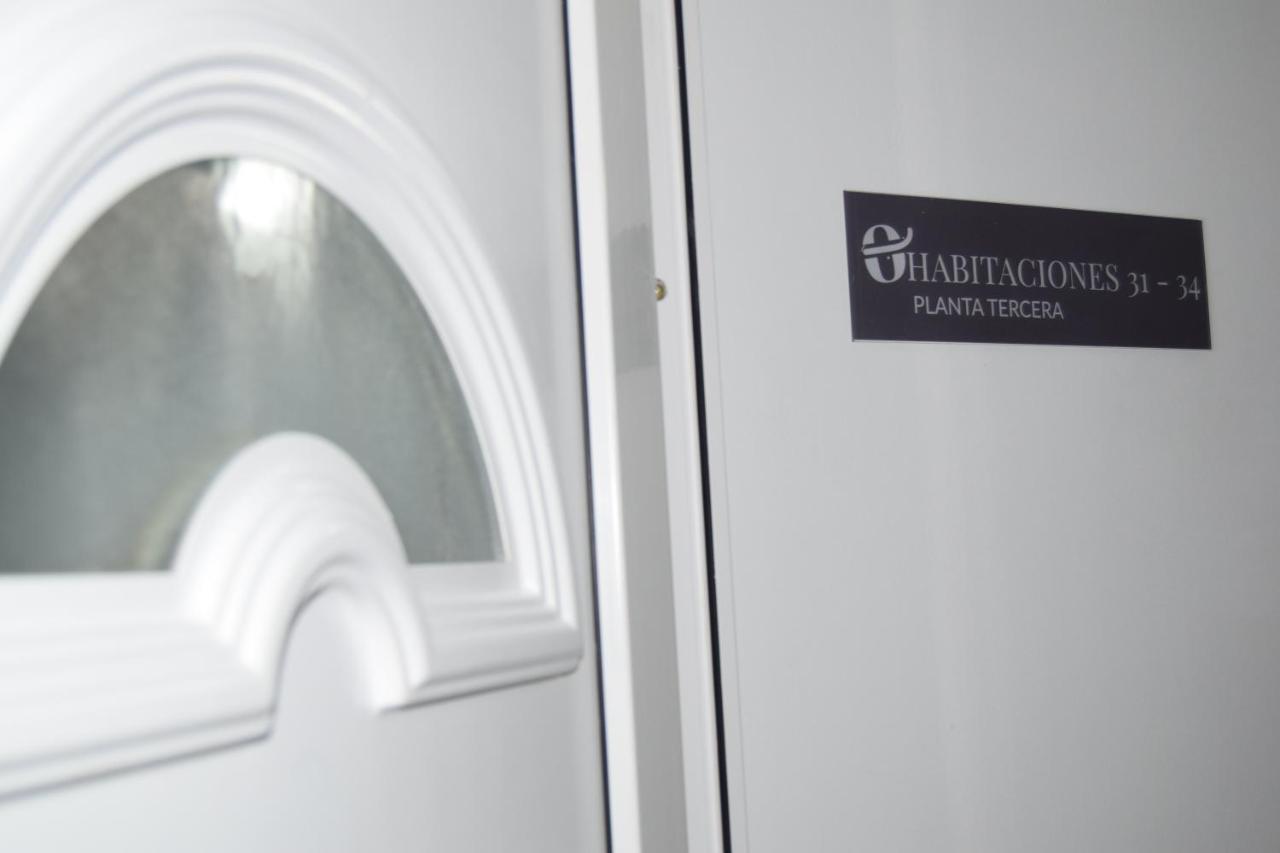 Ontinyent Rooms Guest house *