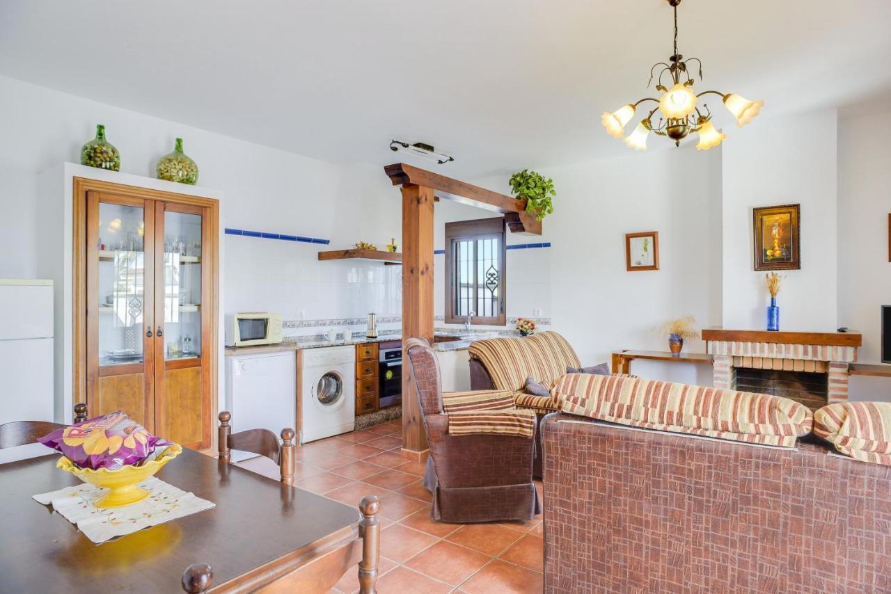 Holiday home Casa Villanueva 3 Solo Familias *