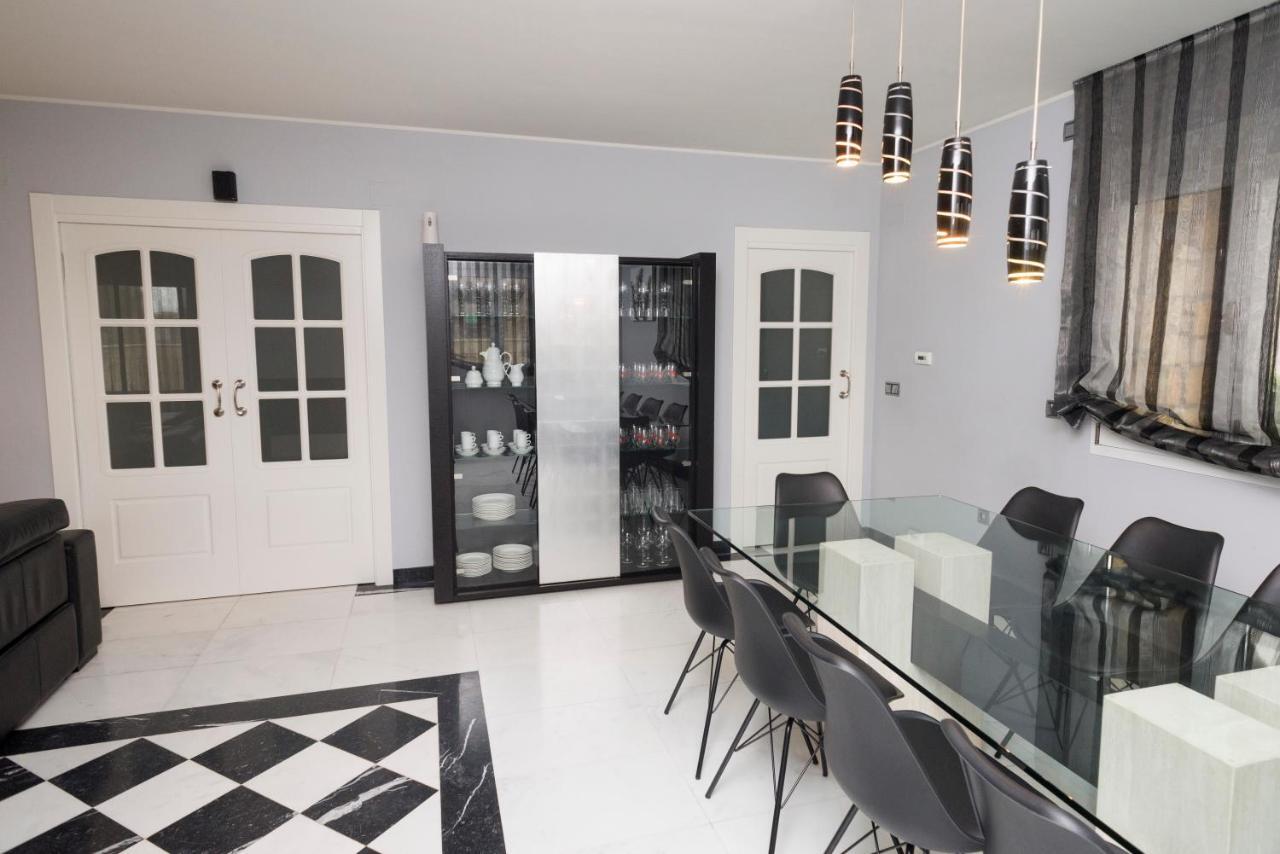 Holiday home La Casa De Anver La Lastrilla