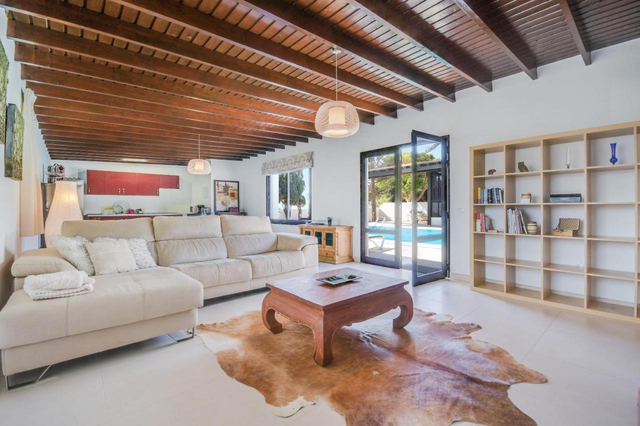 Villa Nazoly *