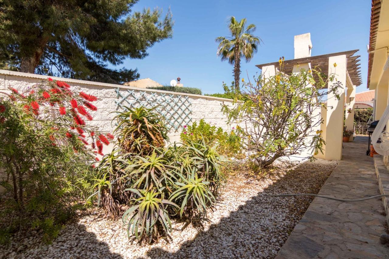 Charming One-floor With Private Pool In Balcones *