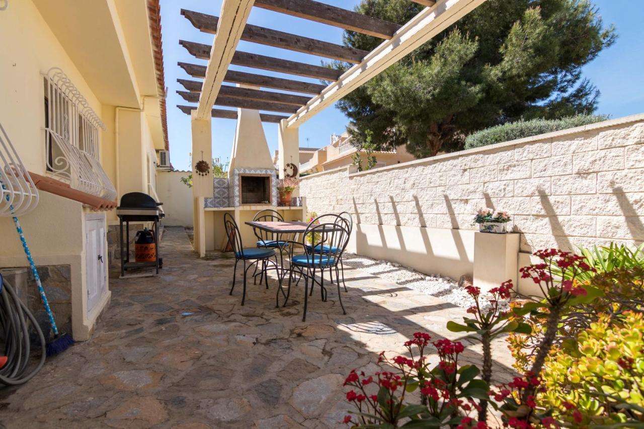 Charming One-floor With Private Pool In Balcones