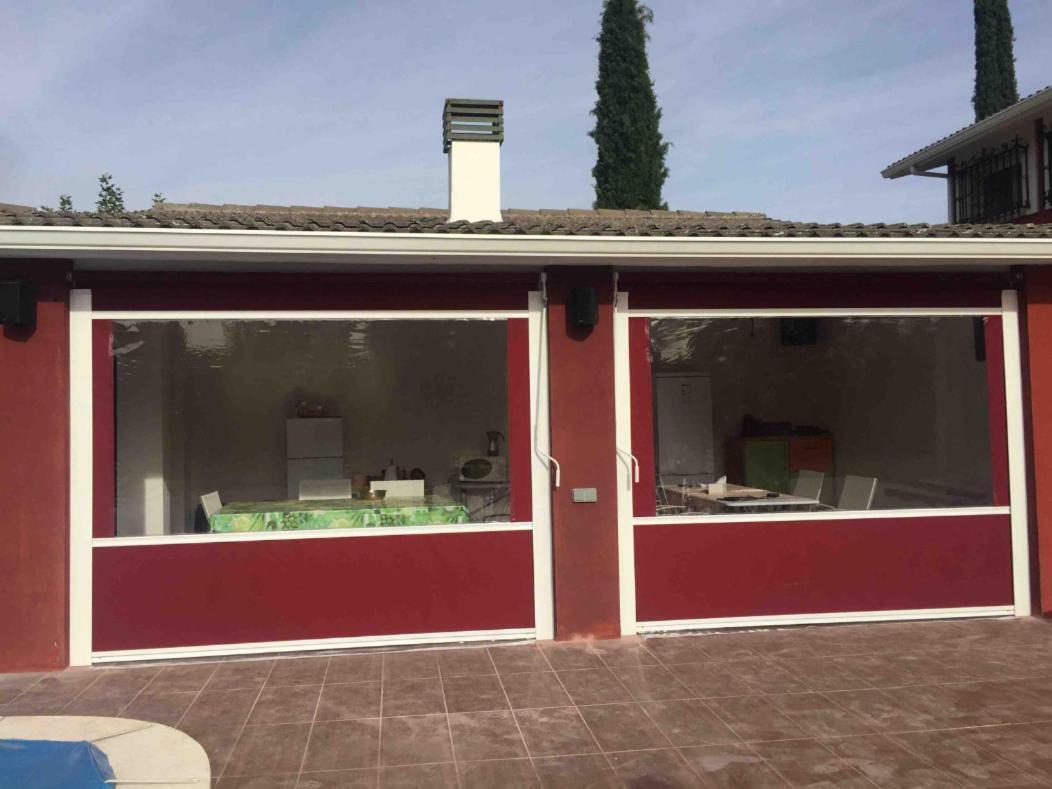 Casa De Sol, Piscina Y Jacuzzi En De Madrid