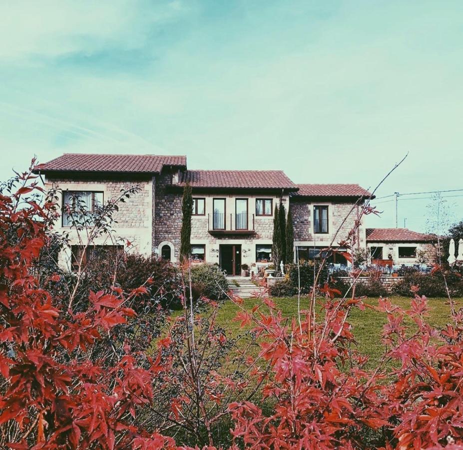 La Fuentona De Santillana Farm stay