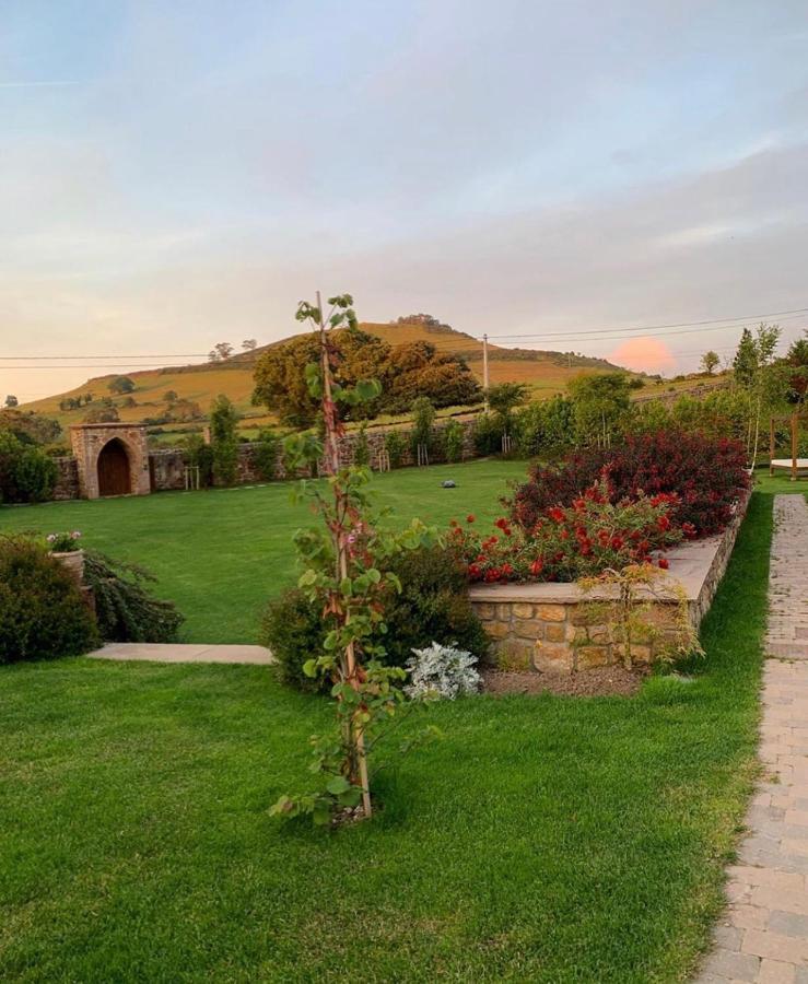 Farm stay La Fuentona De Santillana