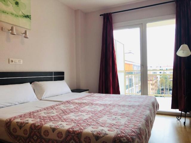 Turisticos Yamasol Apartment