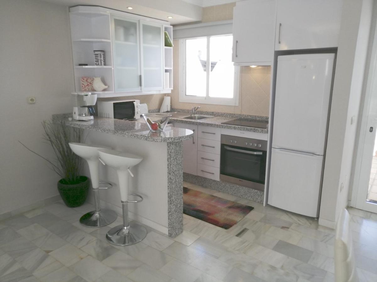 Casa Romero - Beautiful Villa, Corner By Pools,resort Facilities, Full Kitchen, 3 Terraces, Internet Villa Marbella