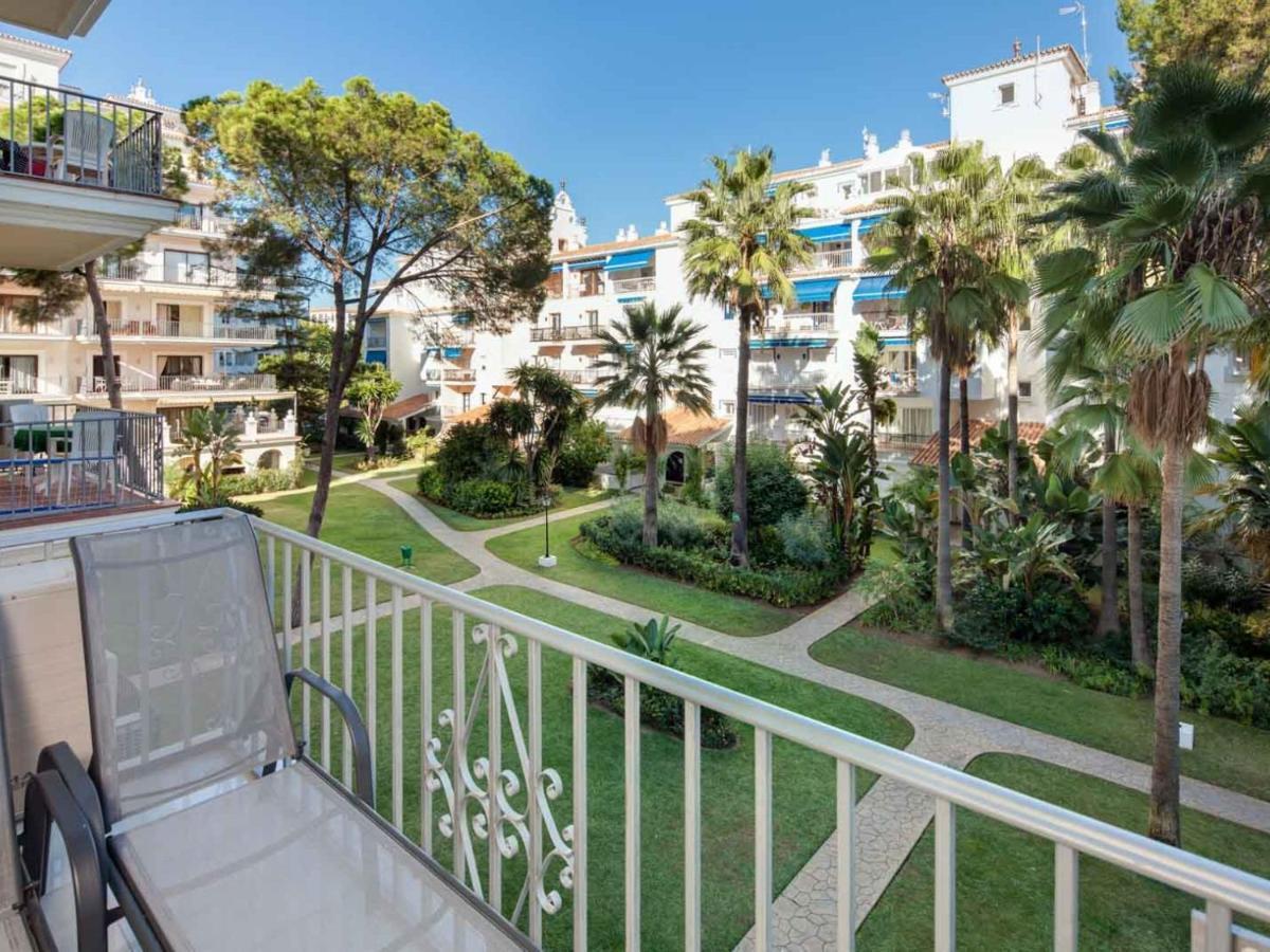 Apartment Modern 1 Bedroom Apartment, With Sea Views, In Andalucia Del Mar - Puerto Banus