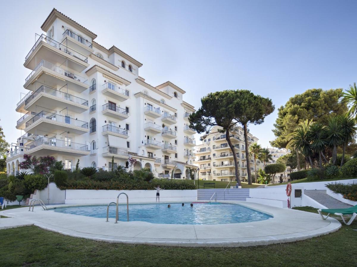 Apartment Modern 1 Bedroom Apartment, With Sea Views, In Andalucia Del Mar - Puerto Banus *