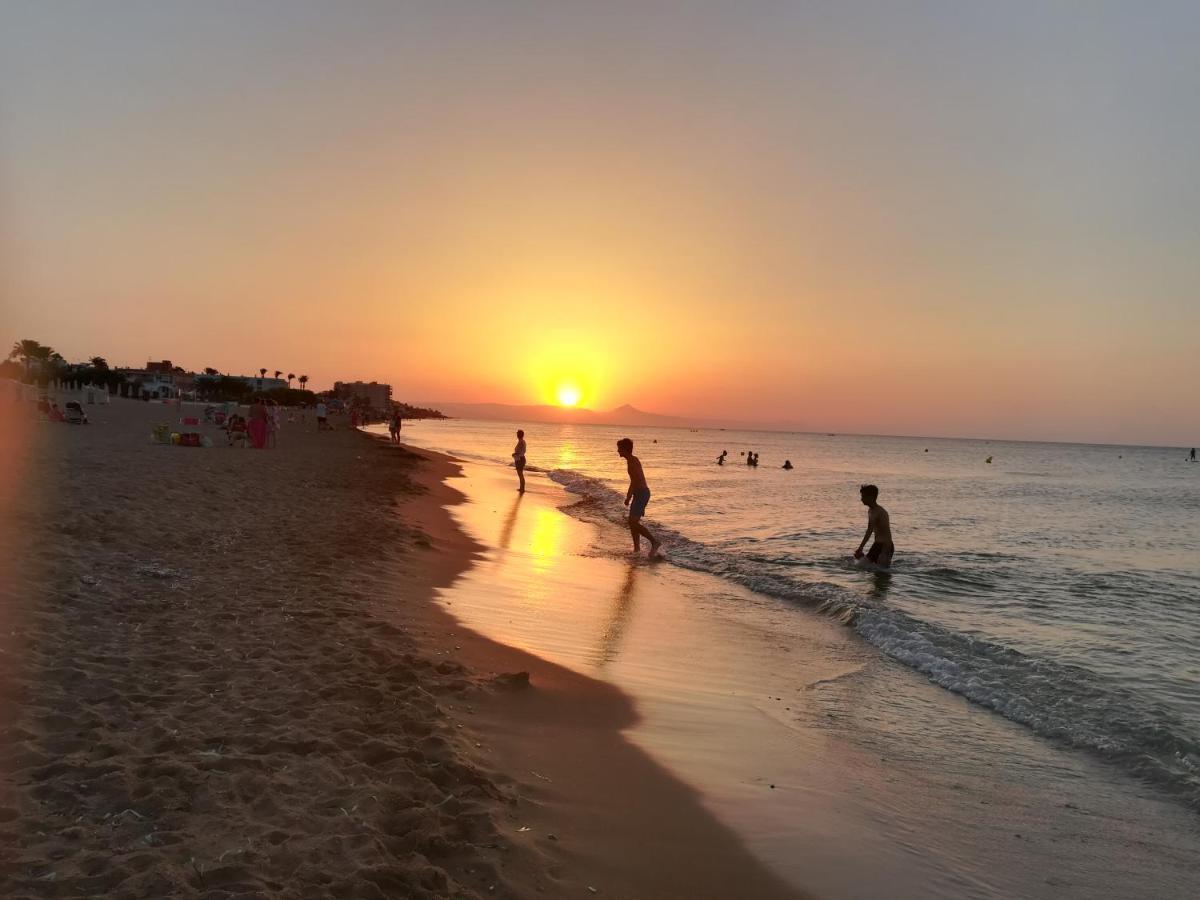 Planta Baja Primera Linea De Playa Marinas Con Acceso Al Mar Dénia