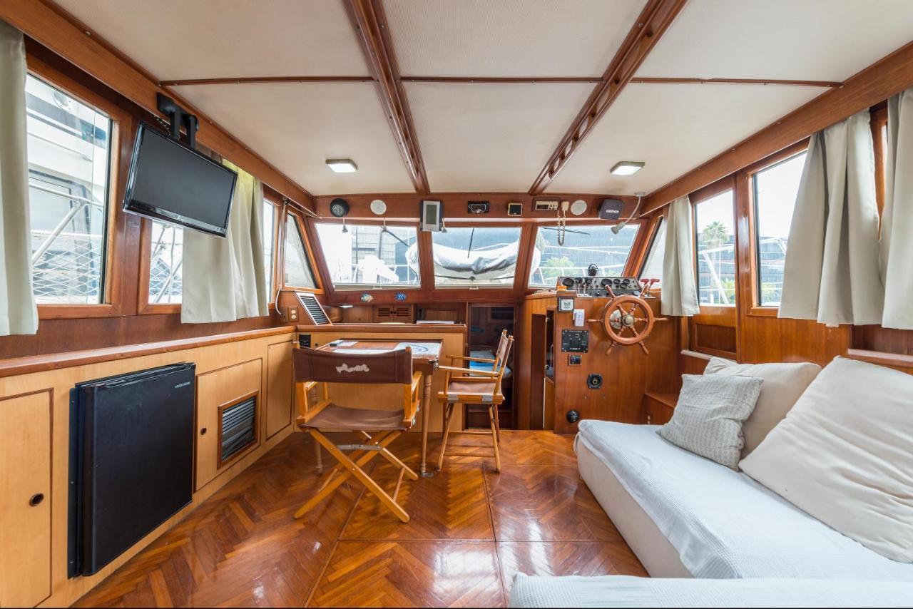 Botel Boat Barcelona Sant Adria de Besos