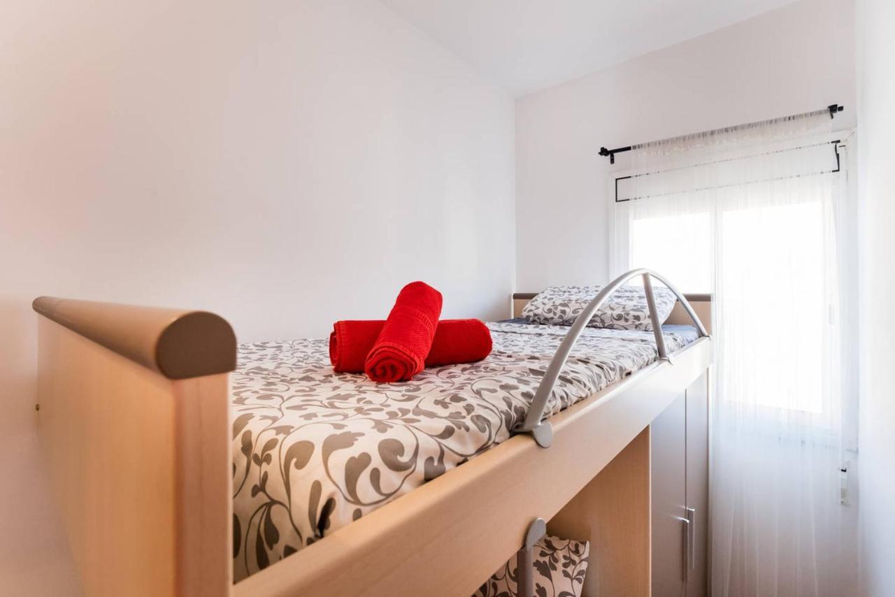 Cover Plaza Espana Apartment