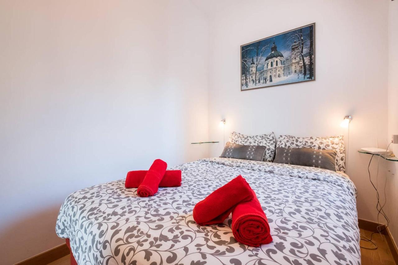 Cover Plaza Espana Apartment