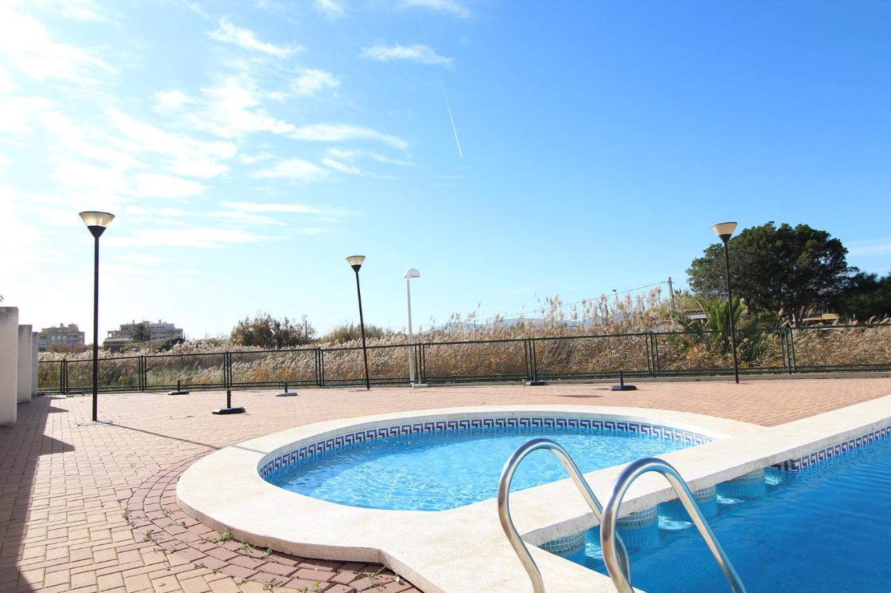 Global Properties, En Marjal De Corinto Con Piscina * Sagunto