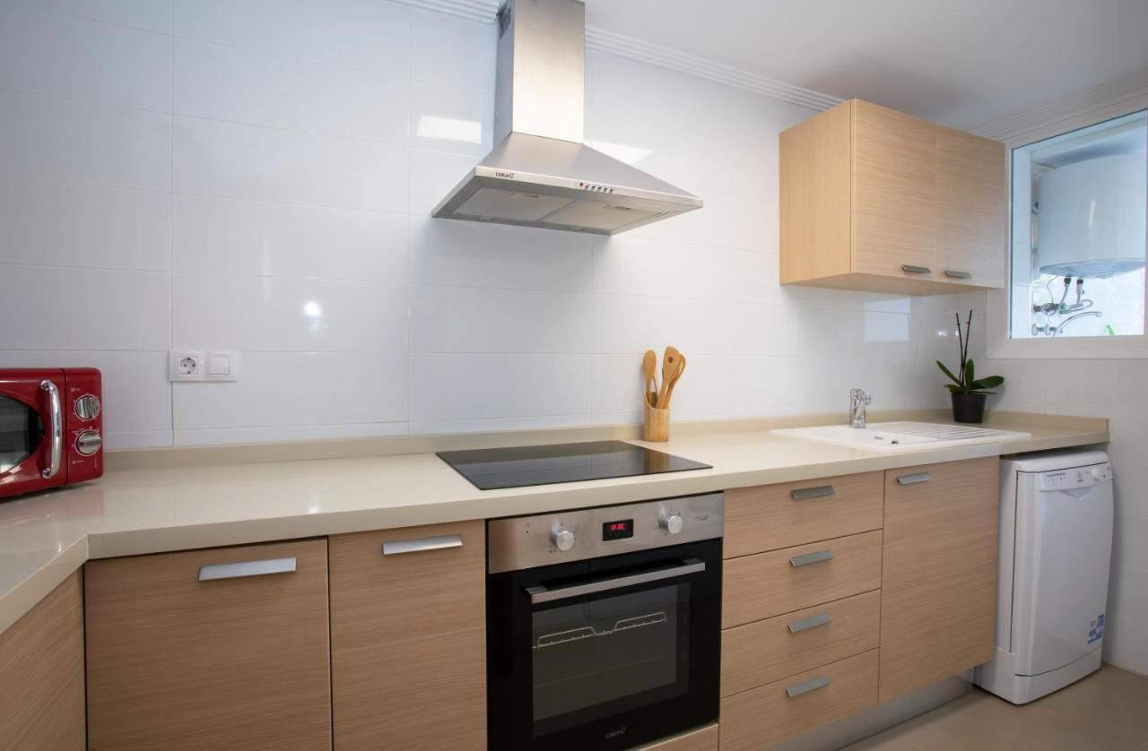 Apartment Brisas B2, 2 Dormitorios, Playa A 50m, By Bookindenia Denia