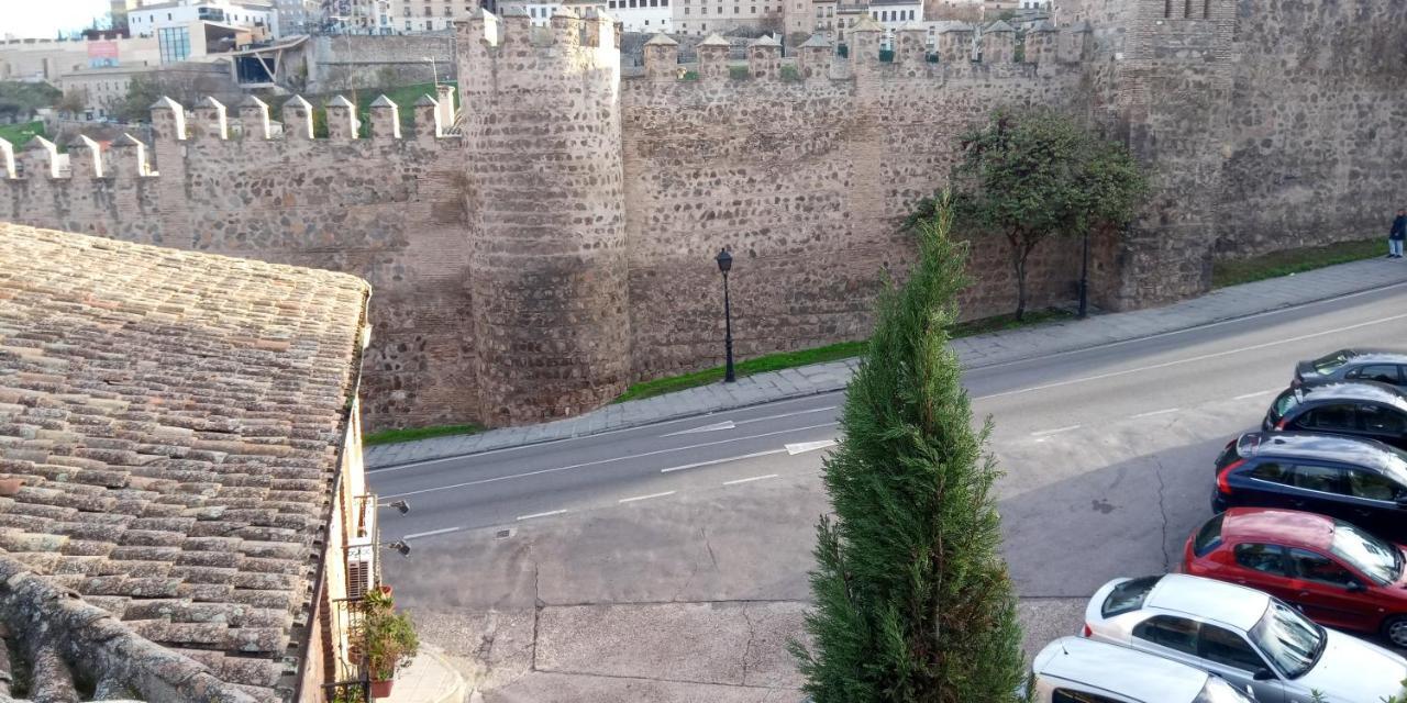 Apartamento Puerta De Bisagra- Con 2 *