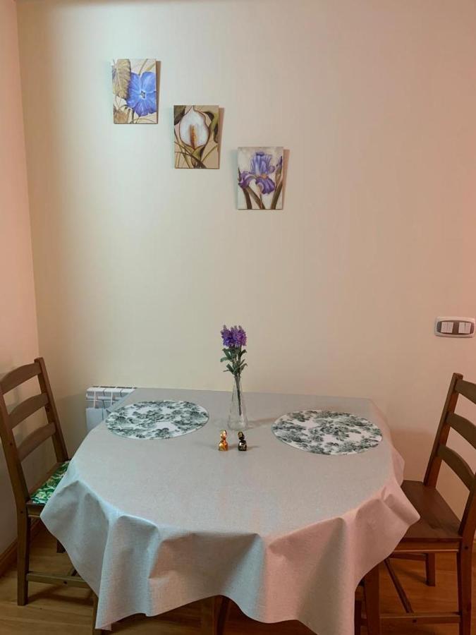 Mota-2 Huca-los Prados; Parking Y Wifi Gratis Apartment