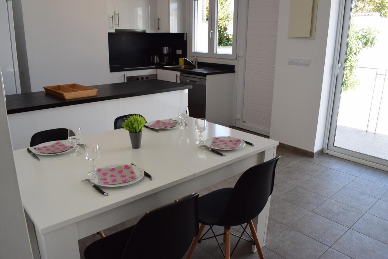 Casa Con Piscina Privada Y Cerca Playa Ref 382 Сasa de vacaciones Ampuriabrava
