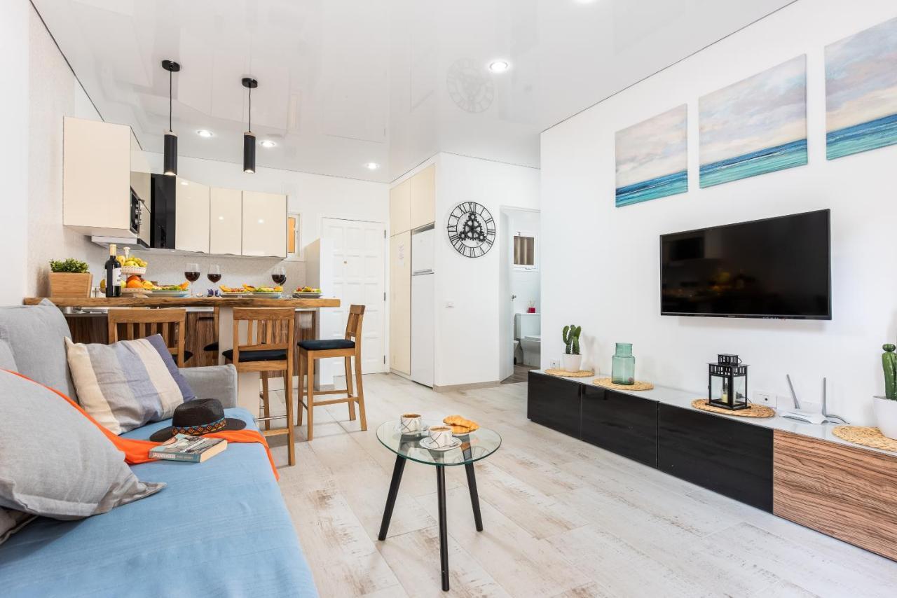 138 Los Angeles, Los Cristianos Close To The Ocean *