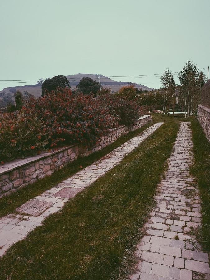 La Fuentona De Santillana Farm stay