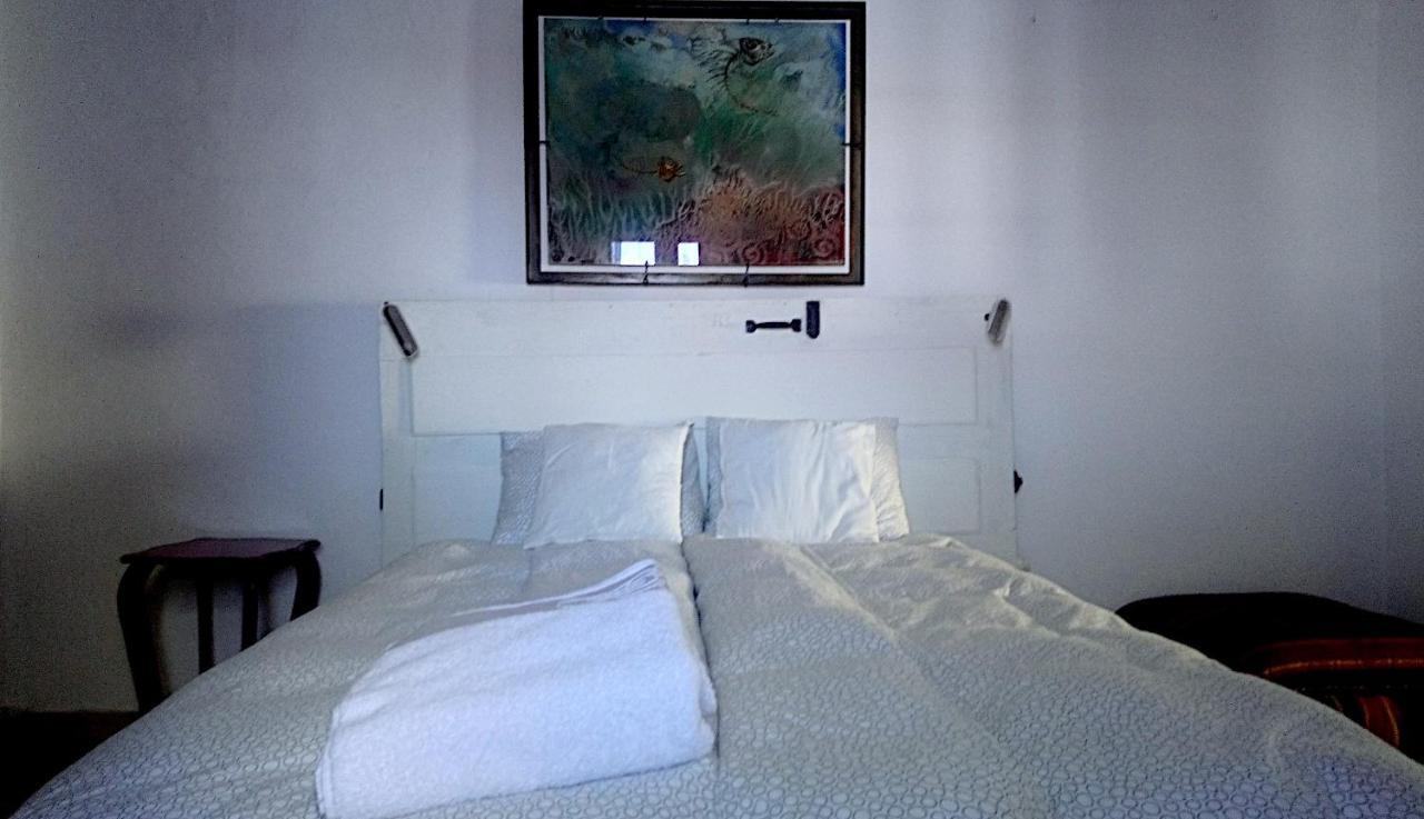 Habitación en casa particular The Violet House Muy Cerca Del Aeropuerto Tenerife Norte *