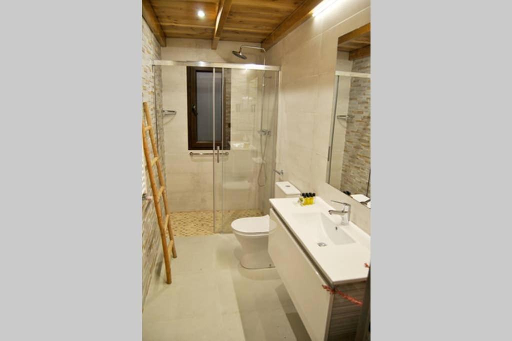 Villa Angeles Con Piscina Y Jacuzzi
