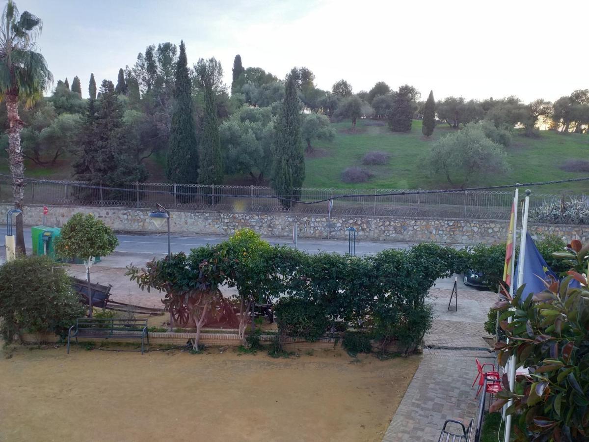 Hotel Anfiteatro Santiponce