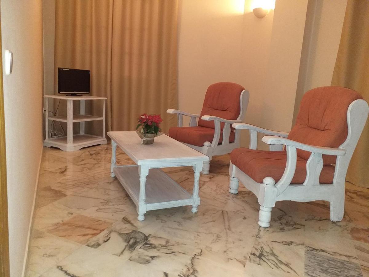 Hotel Anfiteatro Santiponce