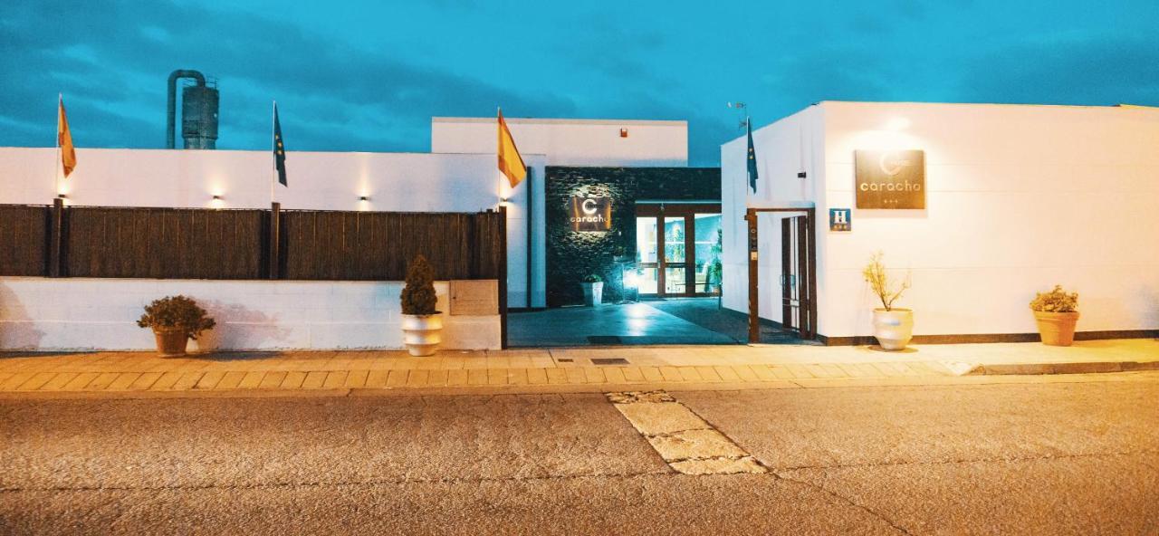 Hotel Restaurante Caracho 3*