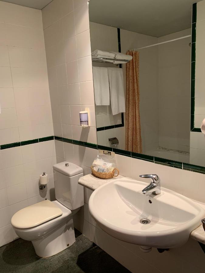 Area De Hotel 2*