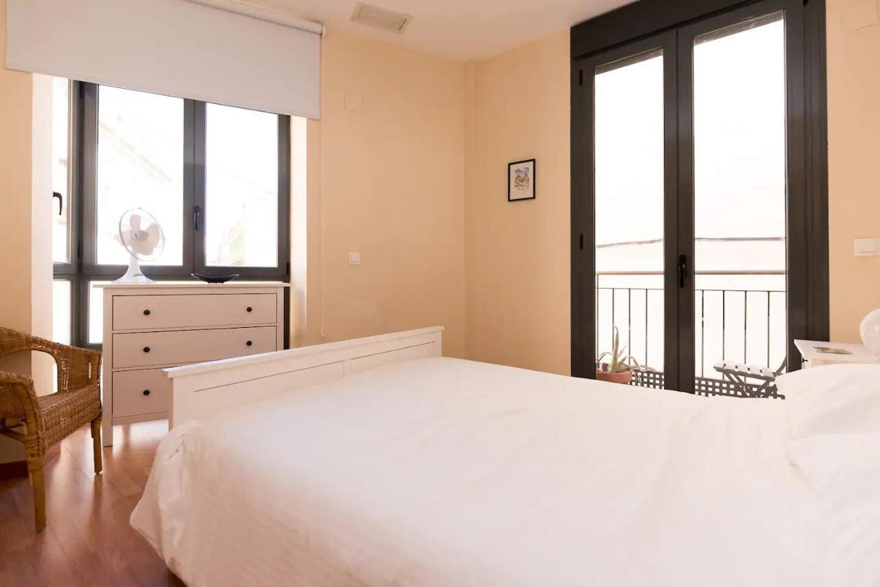 Alc - Modern 2 Bed In Historic Centre Apartment *
