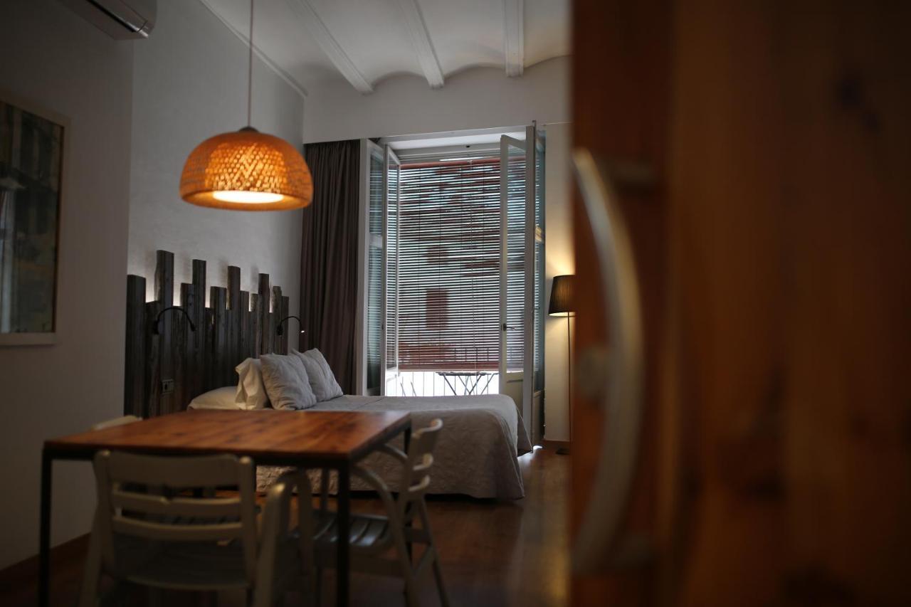 Coles Apartasuites Apartment