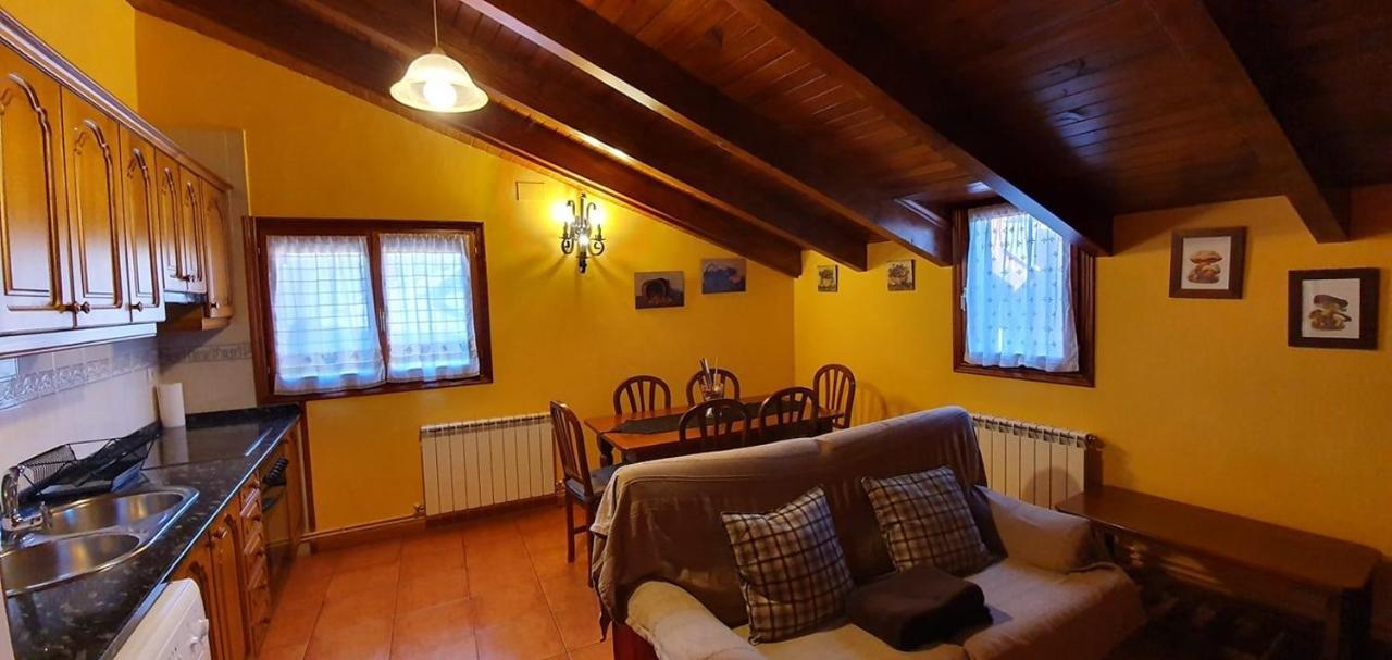 Castell Apartment Neril